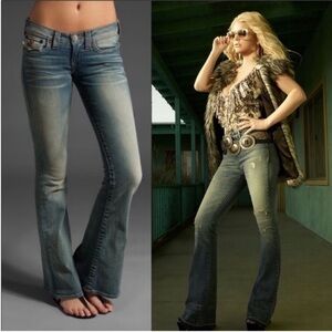 True Religion Rancher Raegan Reclaimed Flare Leg Jeans. 27. NWT. $277.